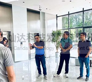 學習參觀成都武侯區(qū)雙華數(shù)字大健康產(chǎn)業(yè)園